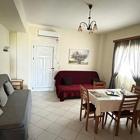 Casa Blanca Apartment Pyrgos Dirou Ngoại thất bức ảnh